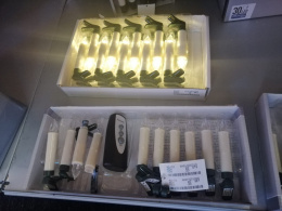 Świeczki LED na żabkach kpl-10szt pilot na baterie 10*AAA biały ciepły (AX2000010)