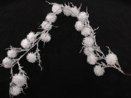 Girlanda zimowa brokatowa z białymi "jeżykami" 115cm (CV16702)