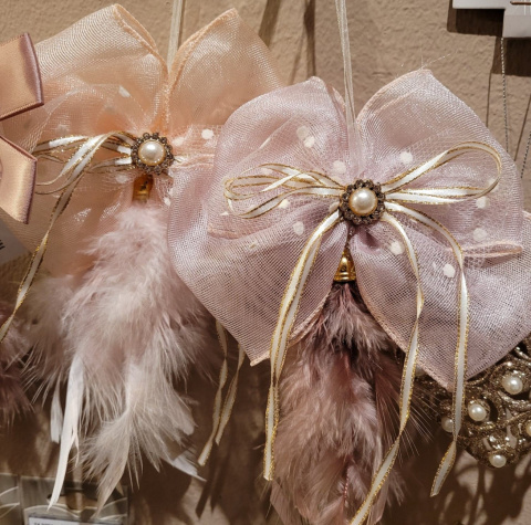 Kokarda ozdobna z koronką i piórami 4kolory (634945)-20%