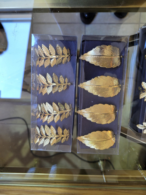 Kpl. 4 obrączki metalowe złote liście (NB0266) fi3,5cm-20%