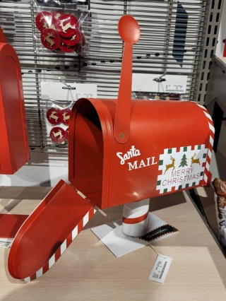 Metalowa skrzynka na listy czerwona 36cm na nodze (052128)-20%