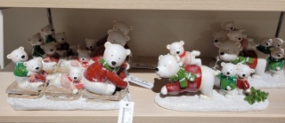 Rodzina misiów ceramicznych na sankach (046797)-20%