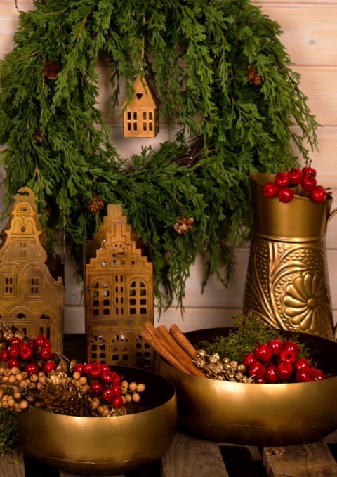 Wianek zielony 55cm PU "tuja" z szyszkami (OZB07018)