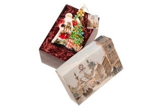 Huras bauble: White angel with Christmas tree (S1053)