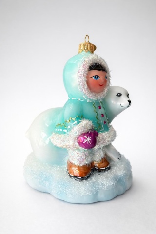 Koronex Ornament: Eskimo with a Bear Cub (2200X)