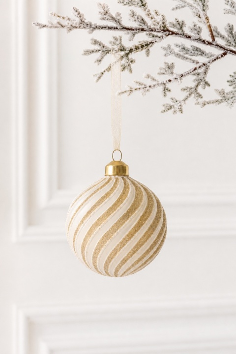 Ribbed glass bauble, 8 cm, matte white with gold glitter (071701)