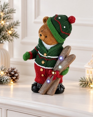 Miś w czapce z nartami LED poliresin (AAA760560)